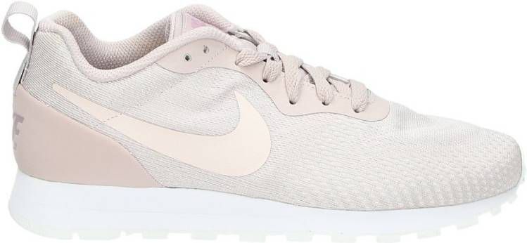 Nike MD Runner 2 lage sneakers roze - Damesschoenen.nl